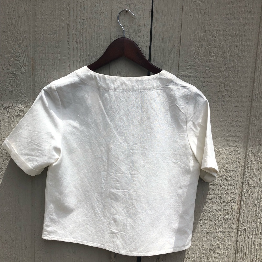 NEW:  Off White Button Down Crop Top - Picture 4 of 5
